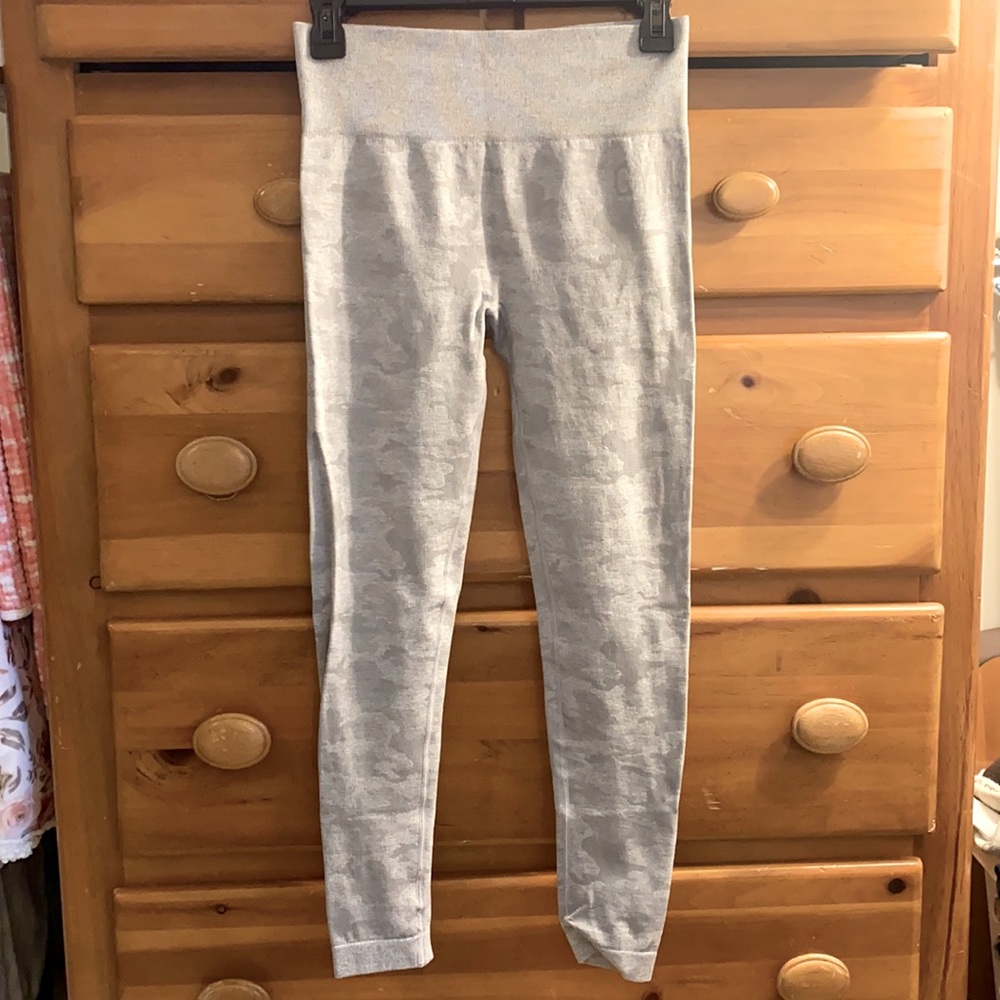 Gymshark Camo Seamless Leggings in Gray